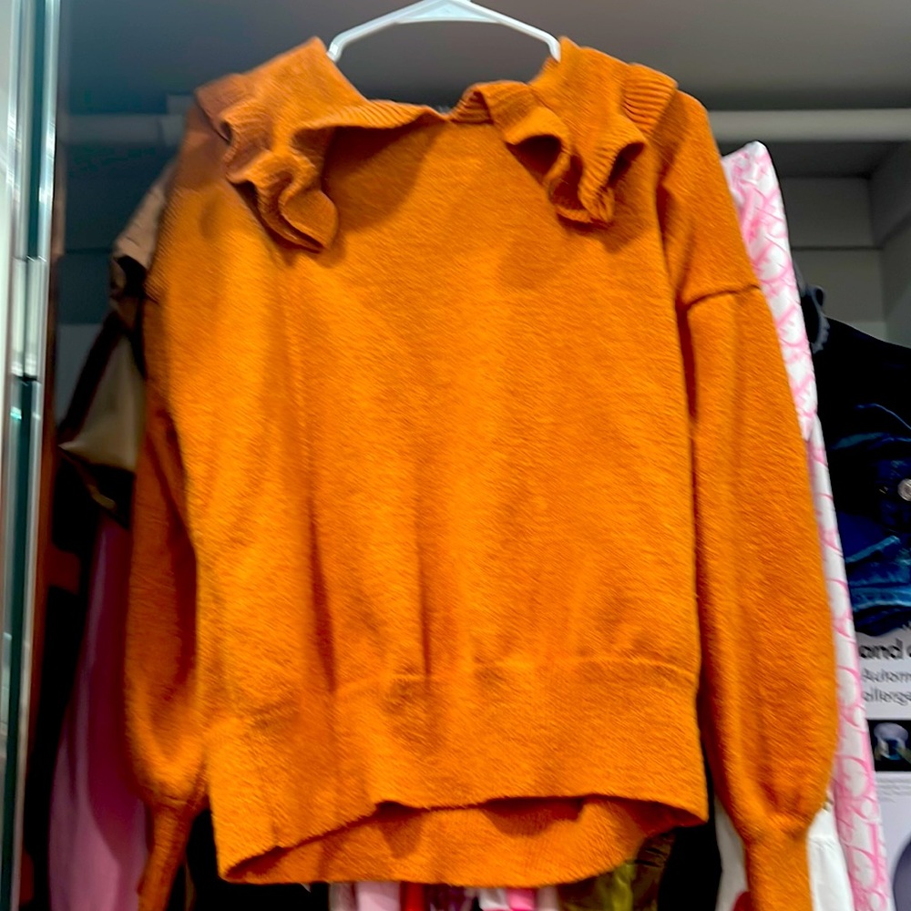 Warm top long sleeve, worn once